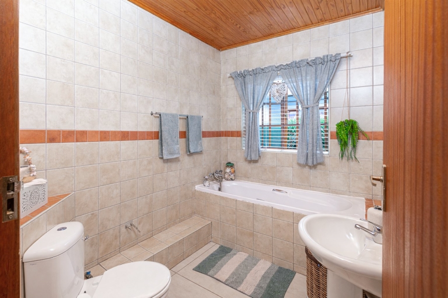 3 Bedroom Property for Sale in Melodie North West